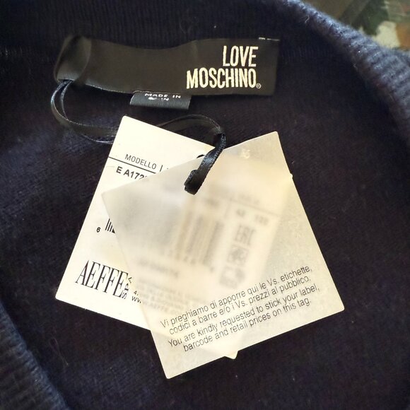 LOVE MOSCHINO FINE WOOL SWEATER SIZE M NEW - Picture 6 of 9